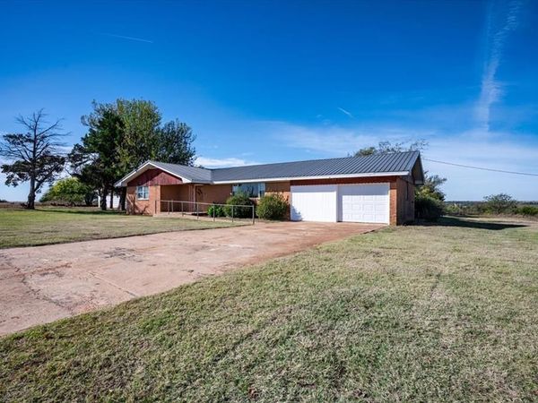 7173 County Road 1160 Road, Lookeba, OK 73053