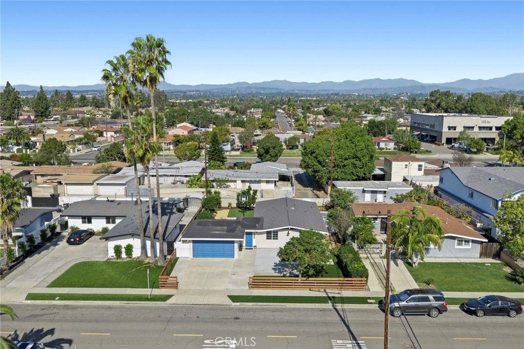 1409 W Dogwood, Anaheim, CA 92801 Main Photo