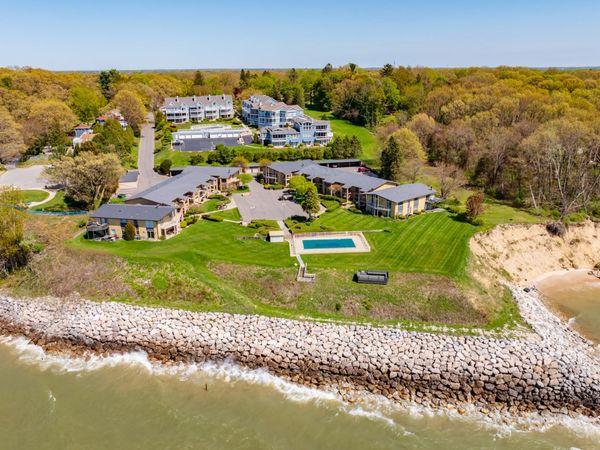 4150 Ridge Road, Unit 21, Stevensville, MI 49127