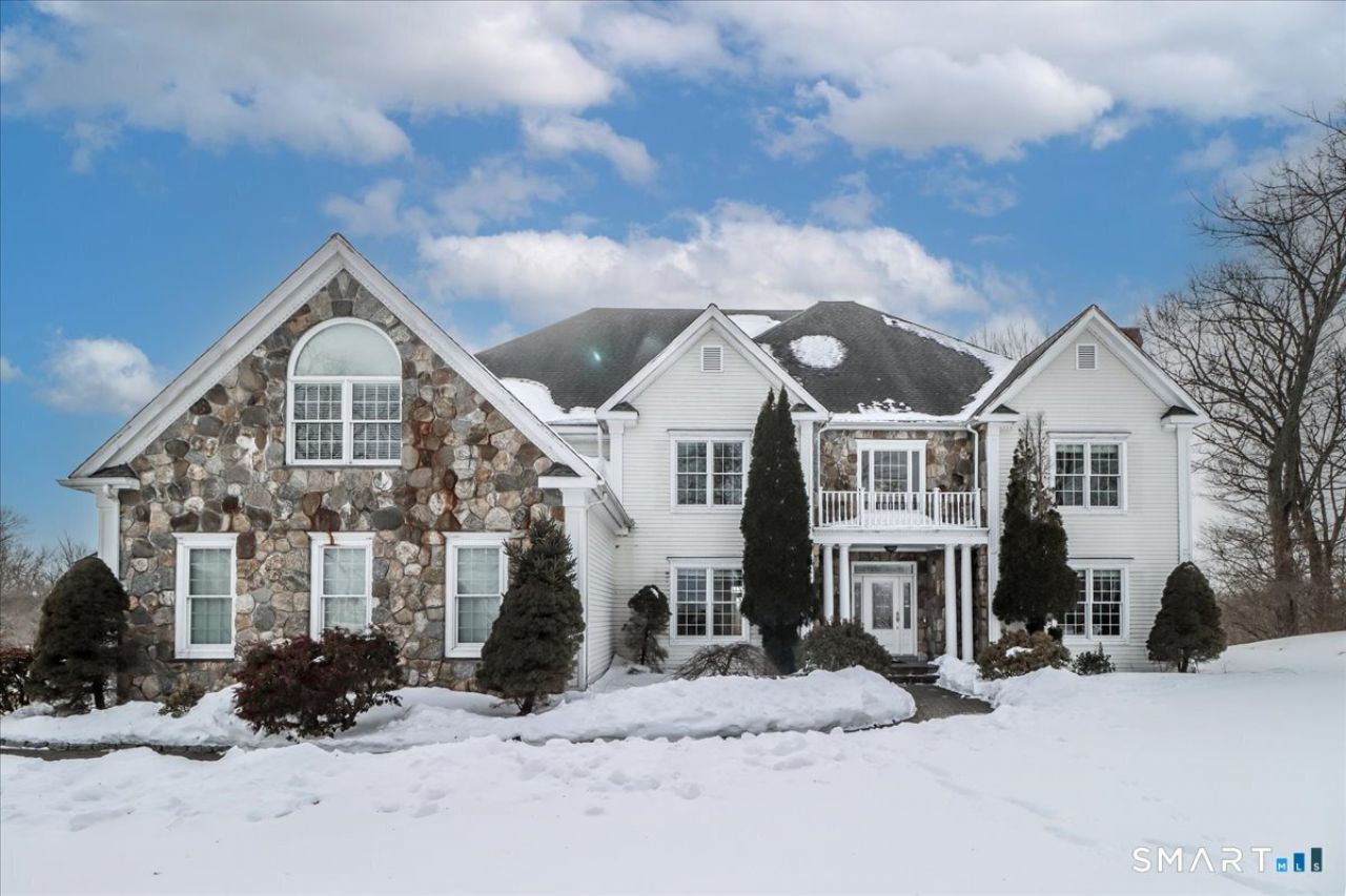 63 Parmalee Hill, Newtown, CT 06470 Main Photo