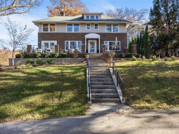 8 Bella Vista, Iowa City, IA 52245