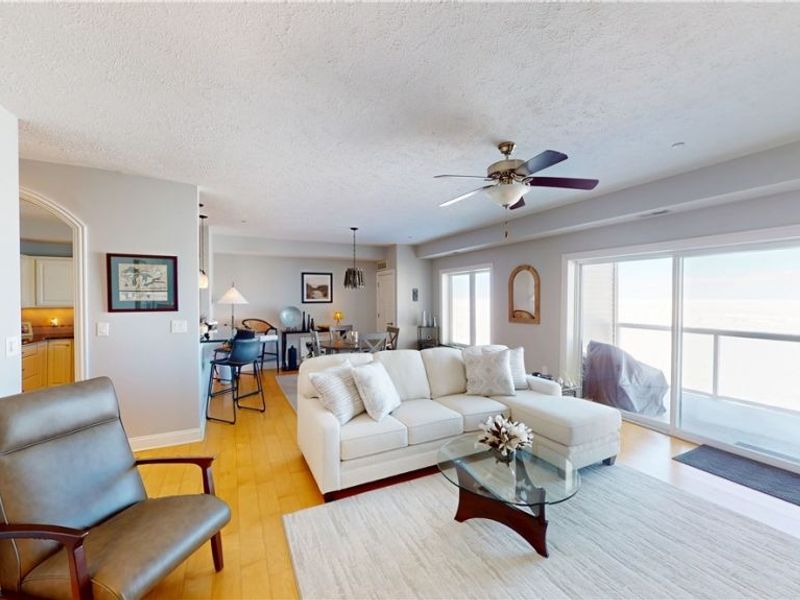 4699 Lake Road E, Unit 205, Geneva on the Lake, OH 44041 Photo 11