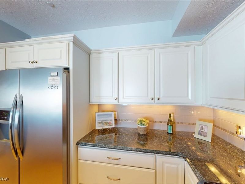 4699 Lake Road E, Unit 205, Geneva on the Lake, OH 44041 Photo 23