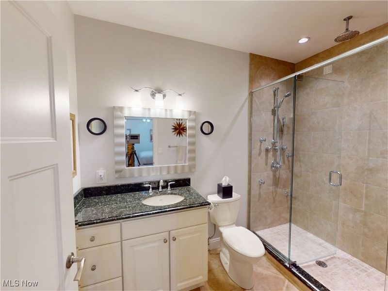 4699 Lake Road E, Unit 205, Geneva on the Lake, OH 44041 Photo 29