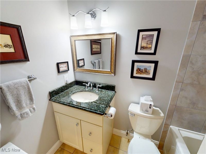 4699 Lake Road E, Unit 205, Geneva on the Lake, OH 44041 Photo 35