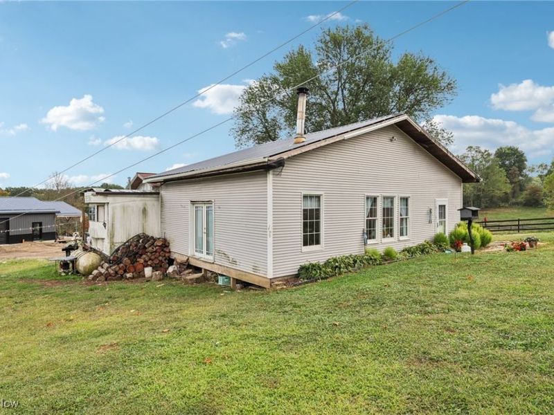 49518 Taylor Road, Negley, OH 44441 Photo 2