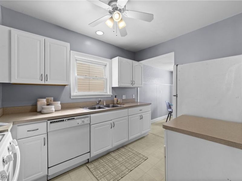 3518 Raymont Boulevard, University Heights, OH 44118 Photo 10