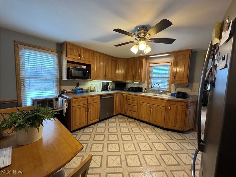 2644 Harpster Road, Wadsworth, OH 44281 Photo 5