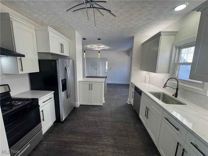 10331 Bernard Avenue, Cleveland, OH 44111 Photo 8