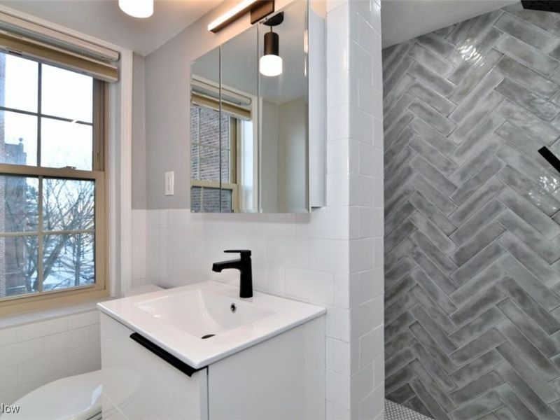 13720 Shaker Boulevard, Unit 501, Cleveland, OH 44120 Photo 21