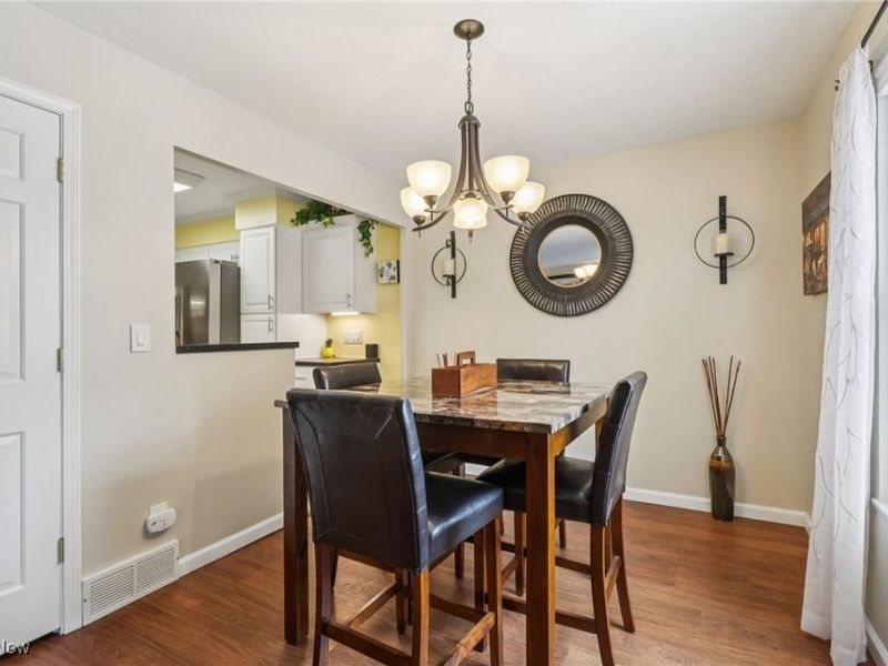 2000 King James Parkway, Unit 142, Westlake, OH 44145 Photo 9