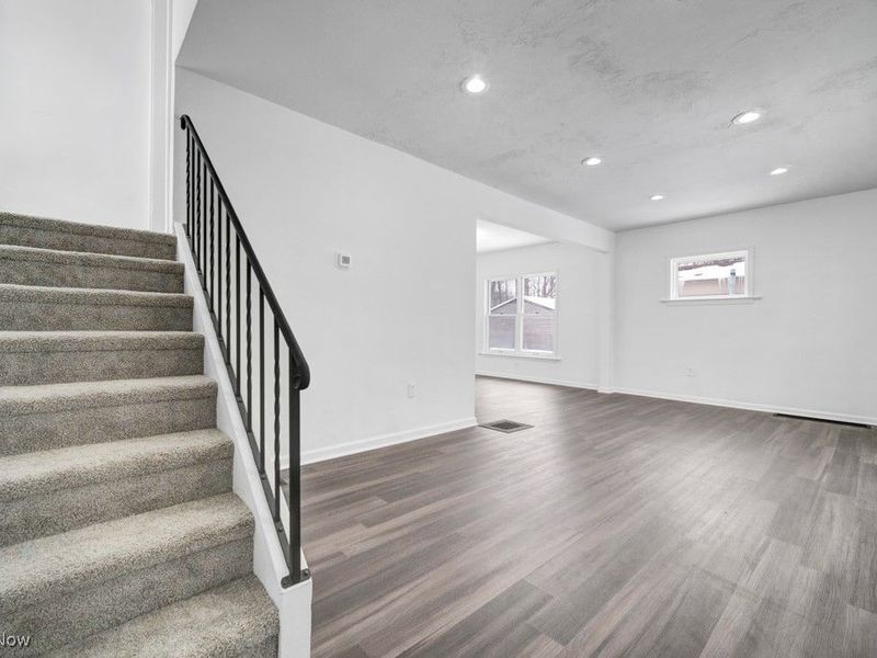 207 Forest Drive, Bedford, OH 44146 Photo 11