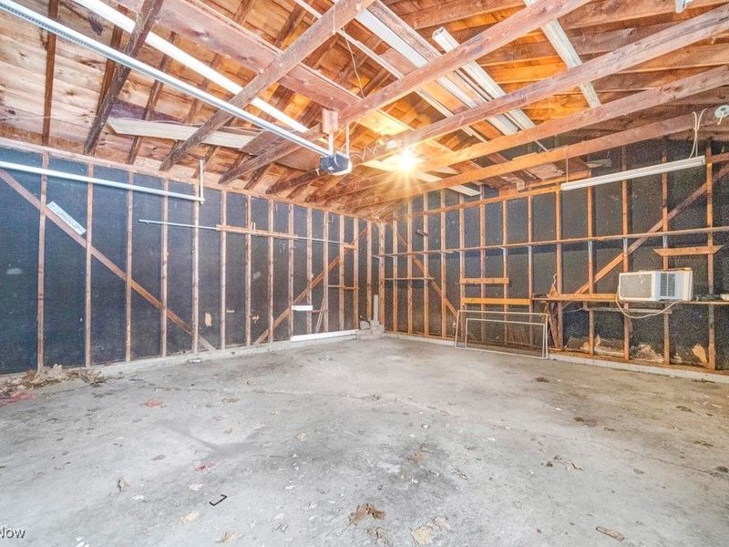 207 Forest Drive, Bedford, OH 44146 Photo 32