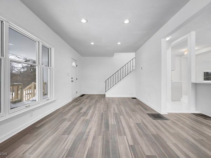 207 Forest Drive, Bedford, OH 44146 Photo 5