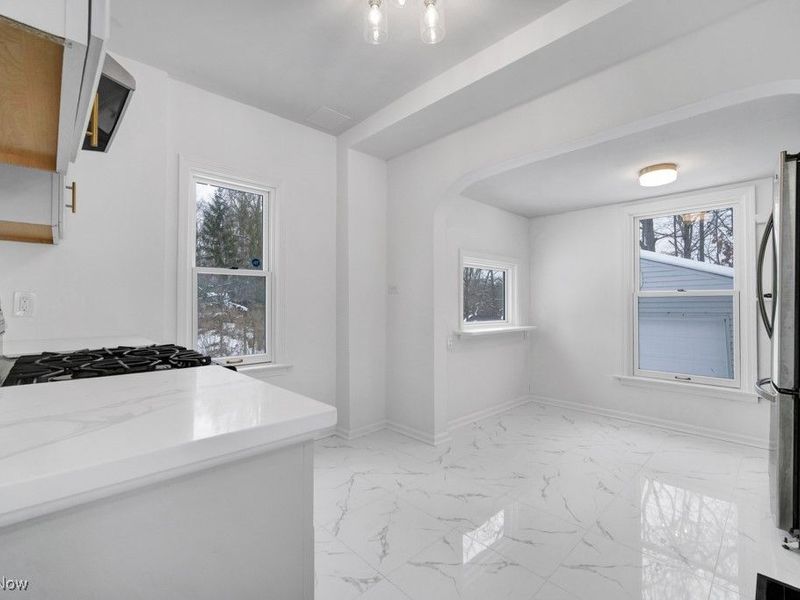 207 Forest Drive, Bedford, OH 44146 Photo 7