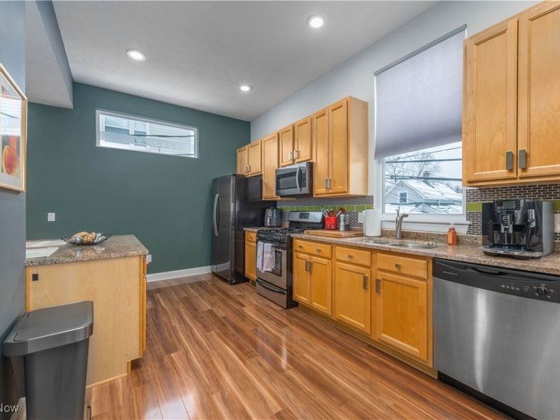 5513 St. Stephens, Cleveland, OH 44102 Photo 12