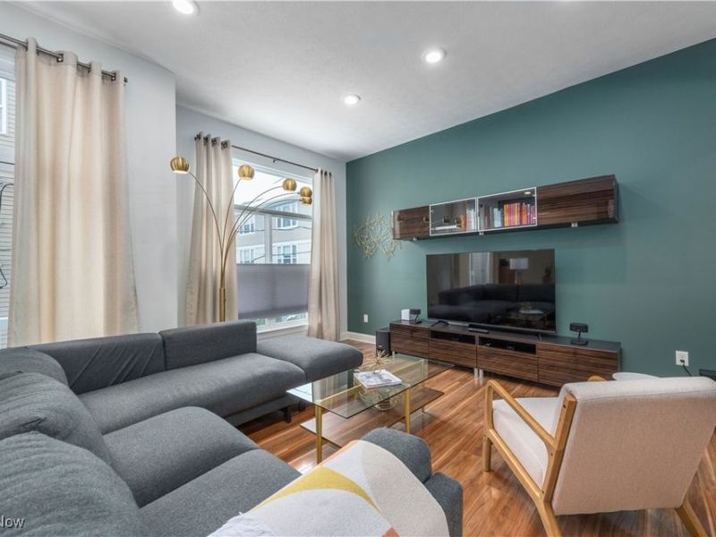 5513 St. Stephens, Cleveland, OH 44102 Photo 15