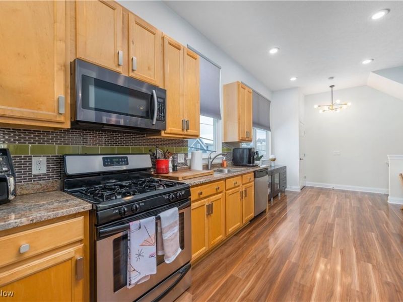 5513 St. Stephens, Cleveland, OH 44102 Photo 21