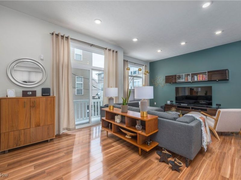 5513 St. Stephens, Cleveland, OH 44102 Photo 9