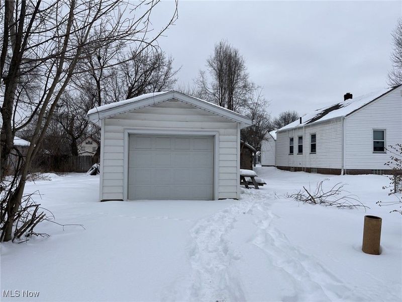 1307 22nd Street NW, Canton, OH 44709 Photo 3