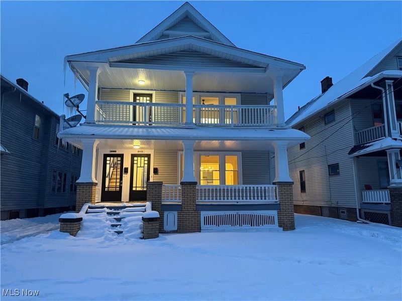 10318 Almira Avenue, Cleveland, OH 44111 Photo 2