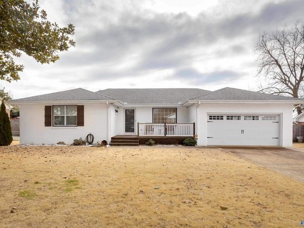 570 Hazelwood Drive, Florence, AL 35633