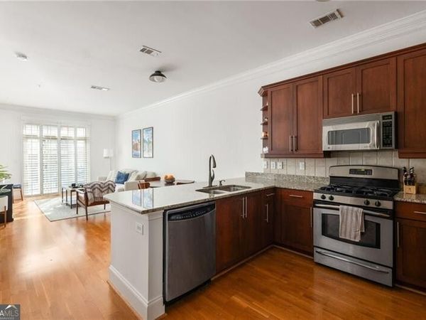 1055 Piedmont Avenue NE, Unit 211, Atlanta, GA 30309