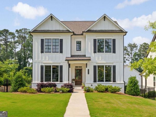 3230 Rockbridge Road, Avondale Estates, GA 30002