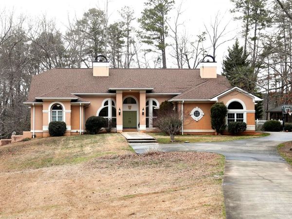 593 Cross Creek Drive, Toccoa, GA 30577