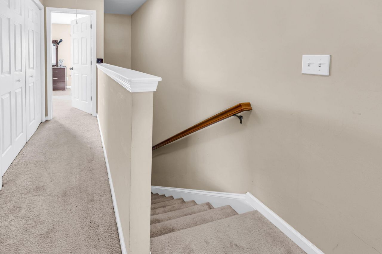 704 Hemingway Circle Photo 14