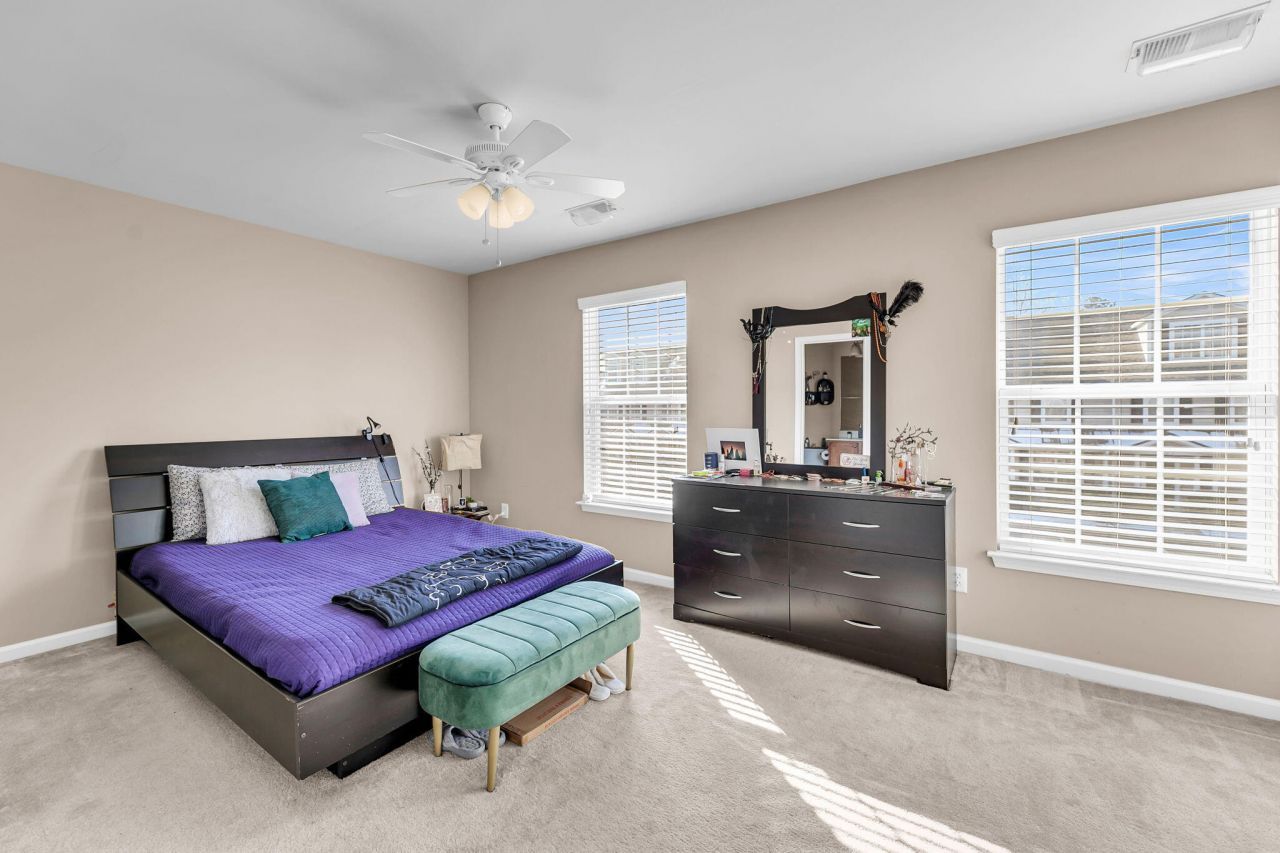 704 Hemingway Circle Photo 21