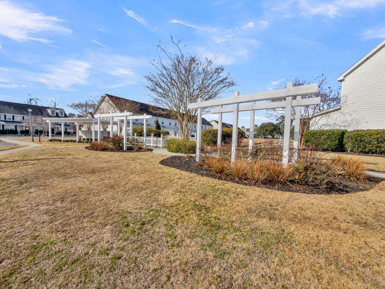 704 Hemingway Circle Photo 32