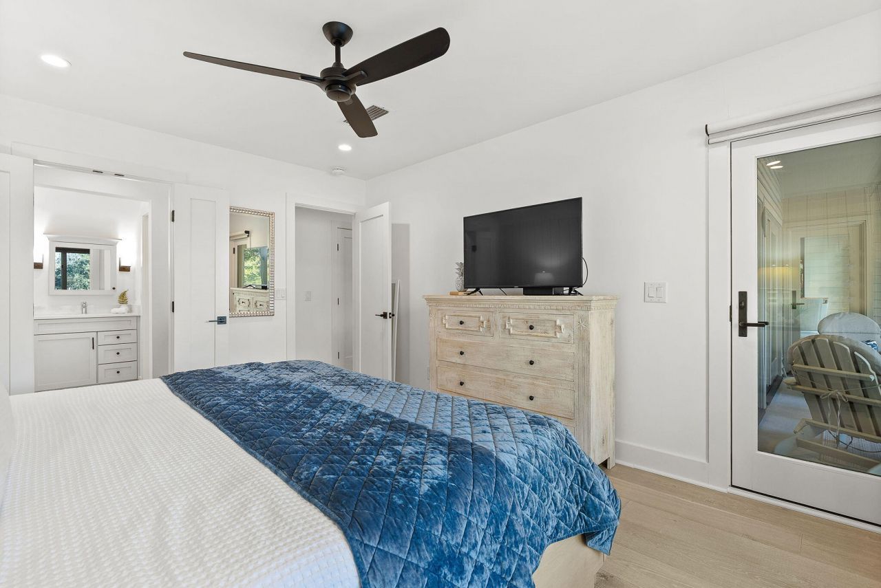 4826 Green Dolphin Way Photo 19