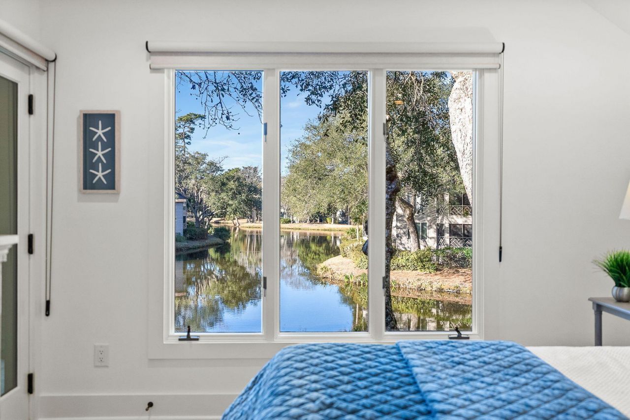 4826 Green Dolphin Way Photo 20