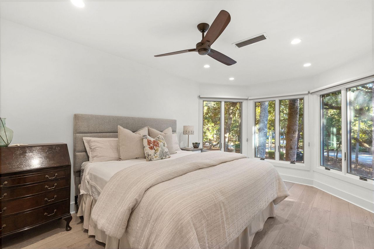 4826 Green Dolphin Way Photo 25