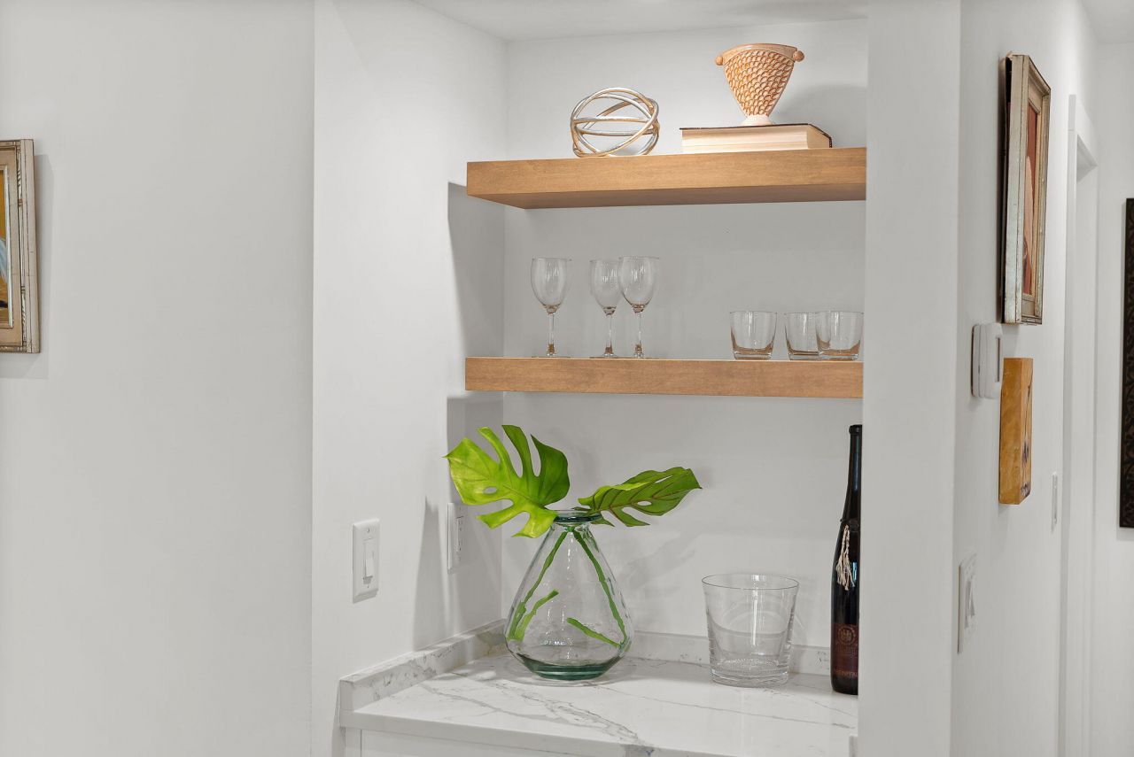 4826 Green Dolphin Way Photo 6