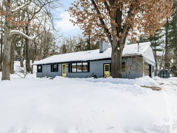 7146 Thorncrest Drive SE, Grand Rapids, MI 49546