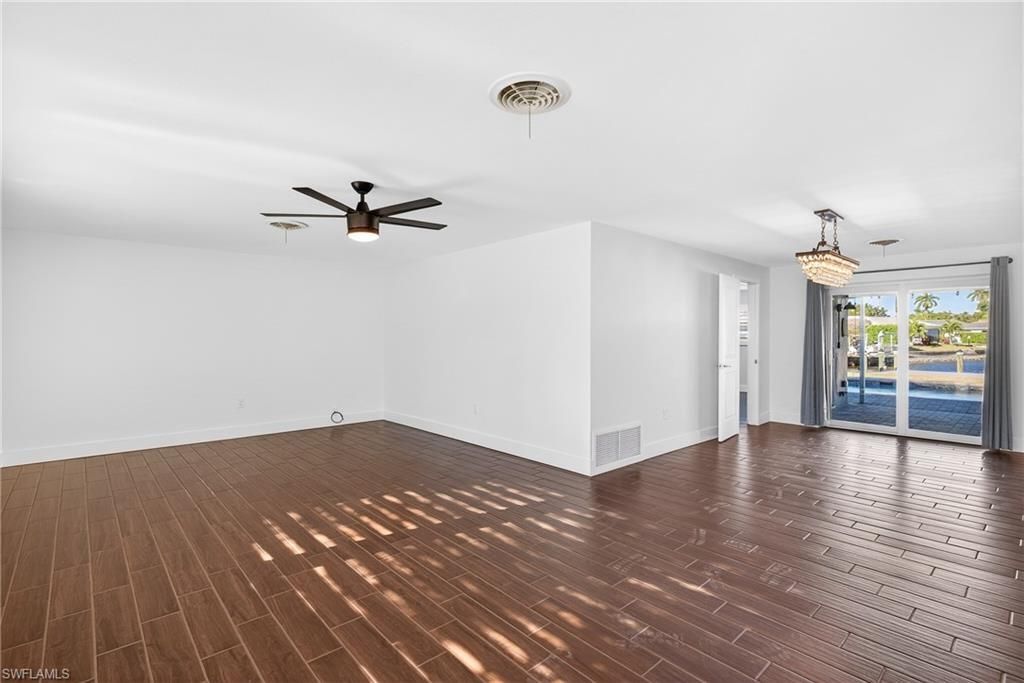 541 Bayside Dr, Fort Myers, FL 33919 Photo