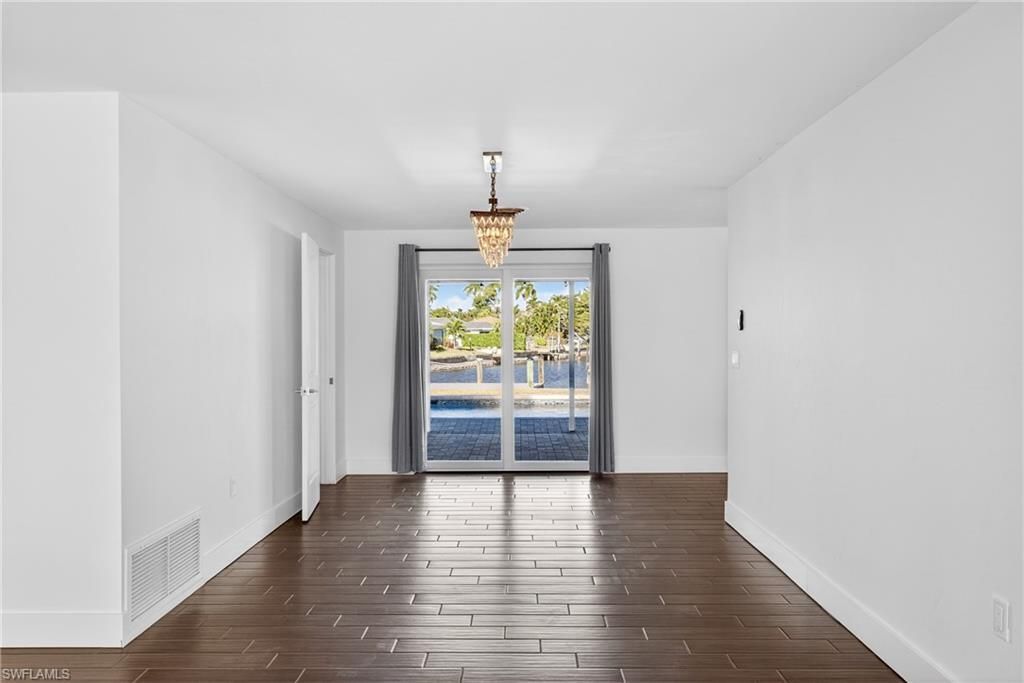 541 Bayside Dr, Fort Myers, FL 33919 Photo