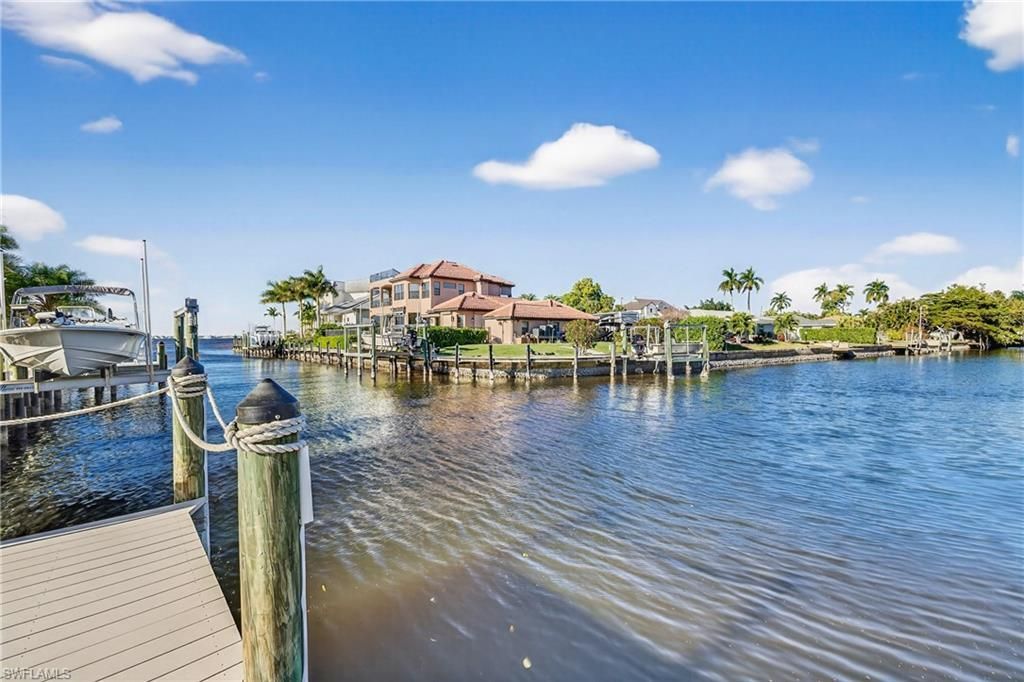 541 Bayside Dr, Fort Myers, FL 33919 Photo