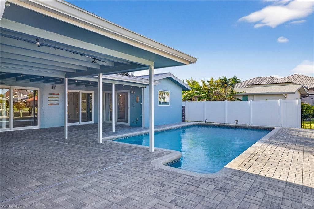 541 Bayside Dr, Fort Myers, FL 33919 Photo