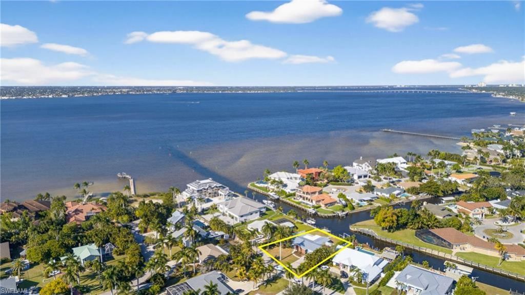 541 Bayside Dr, Fort Myers, FL 33919 Photo