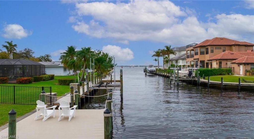 541 Bayside Dr, Fort Myers, FL 33919 Photo