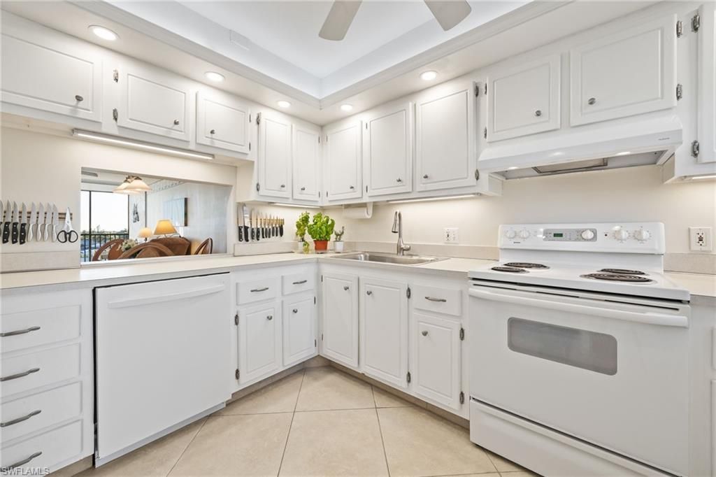 4260 SE 20th Pl , Unit 502, Cape Coral, FL 33904 Photo