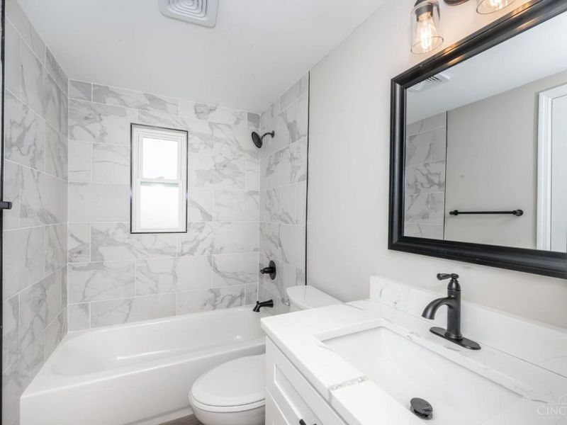 1476 Foxwood Drive, North College Hill, OH 45231 Photo 24