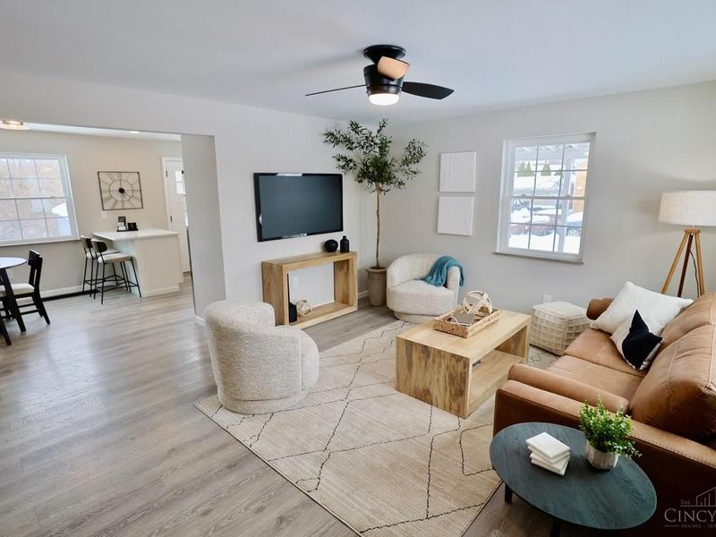 1476 Foxwood Drive, North College Hill, OH 45231 Photo 3