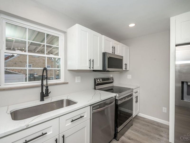 1476 Foxwood Drive, North College Hill, OH 45231 Photo 9