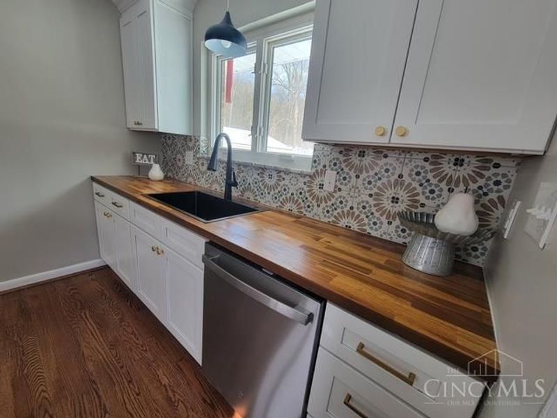 148 Waxwing Drive, Reading, OH 45236 Photo 7