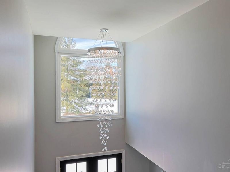 9986 Pond Woods Lane, Sharonville, OH 45241 Photo 10