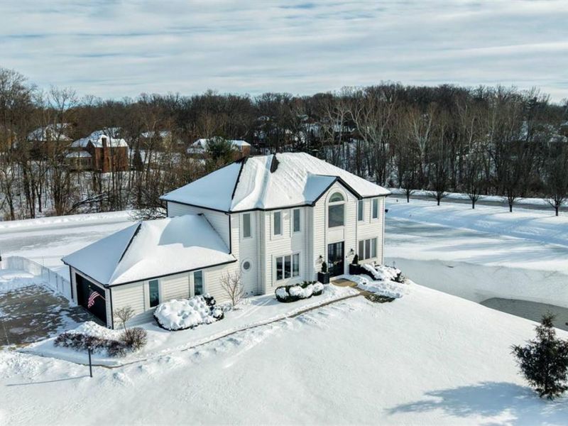 9986 Pond Woods Lane, Sharonville, OH 45241 Photo 4